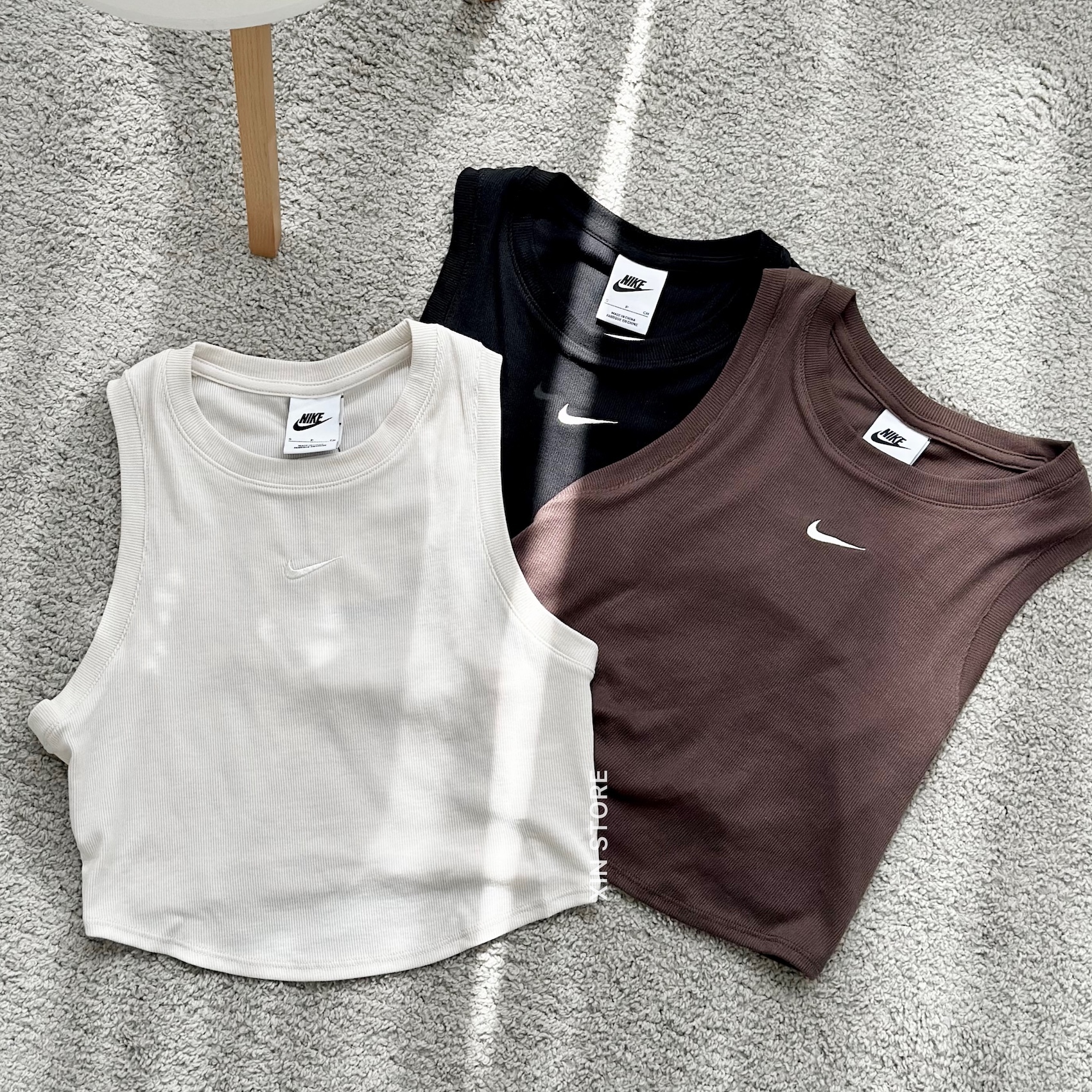 【現貨】Nike NSW Essential 羅紋 短版 Logo 刺繡 小勾 運動 背心 黑 咖啡 杏