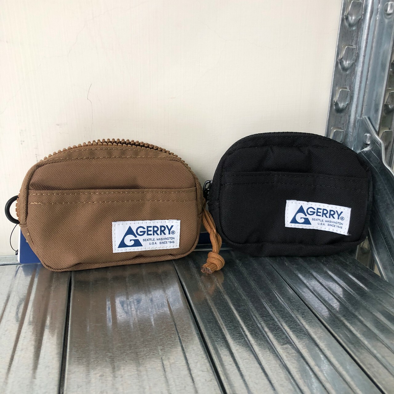 GERRY 方形零錢包 小包 B205074