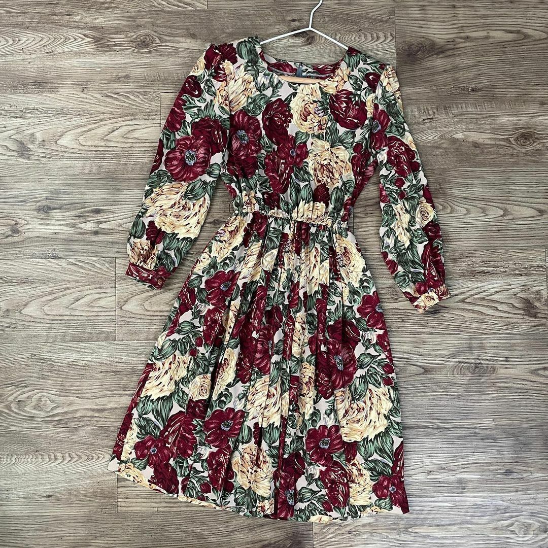 酒紅色浪漫大花連身裙