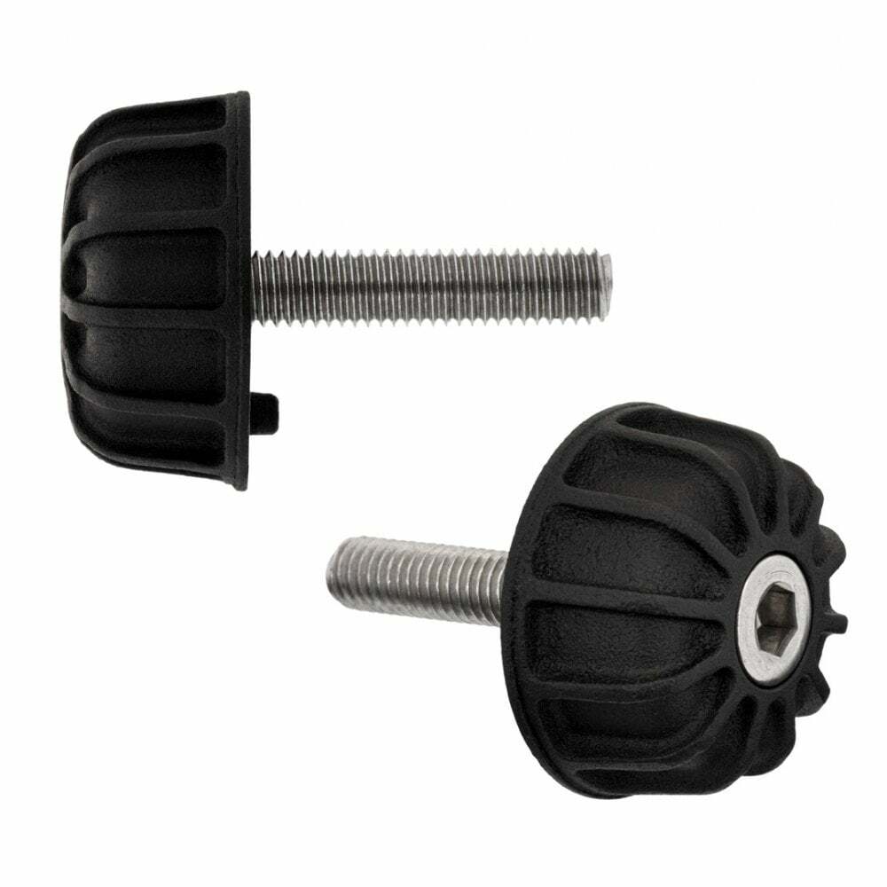 Motone 凱旋通用 後乘客 腳踏位置 飾蓋 黑