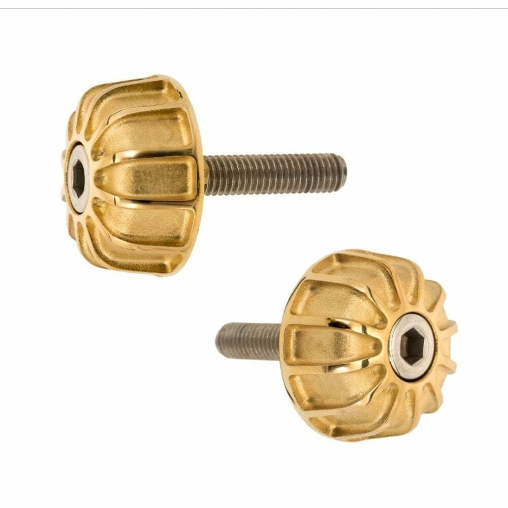 Motone 凱旋通用 後乘客 腳踏位置 飾蓋 黃銅