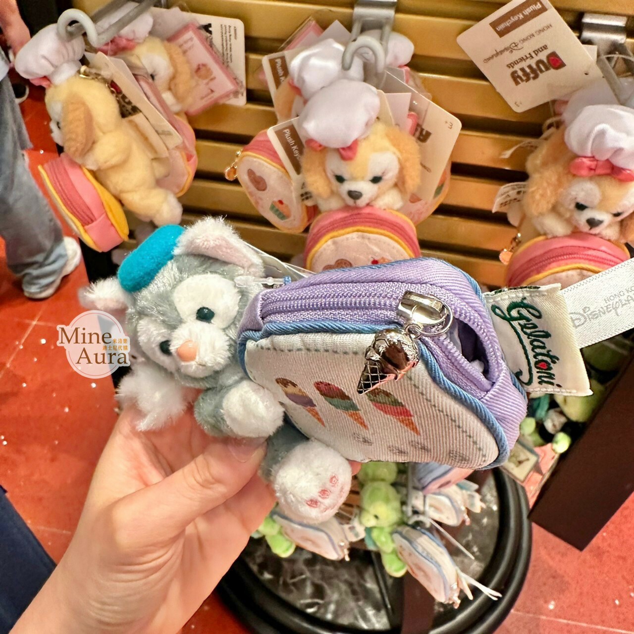 傑拉托尼 畫家貓 Gelatoni 絨毛 抱抱造型 零錢包 吊飾 鑰匙圈 -香港迪士尼樂園