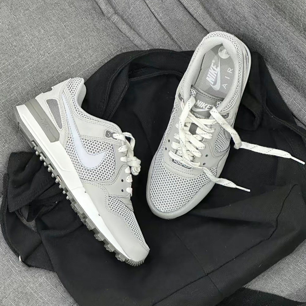 Nike Air Pegasus 89 G: Sự Kết Hợp Giữa Phong Cách và Chức Năng