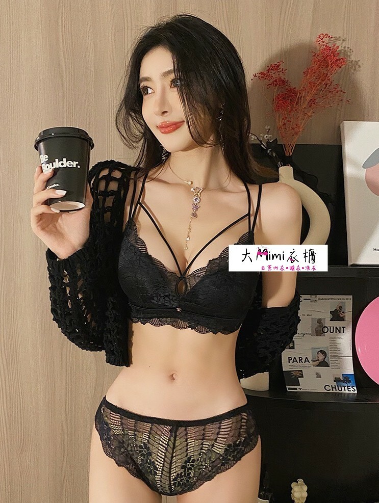 👙山花浪漫性感爆乳內衣