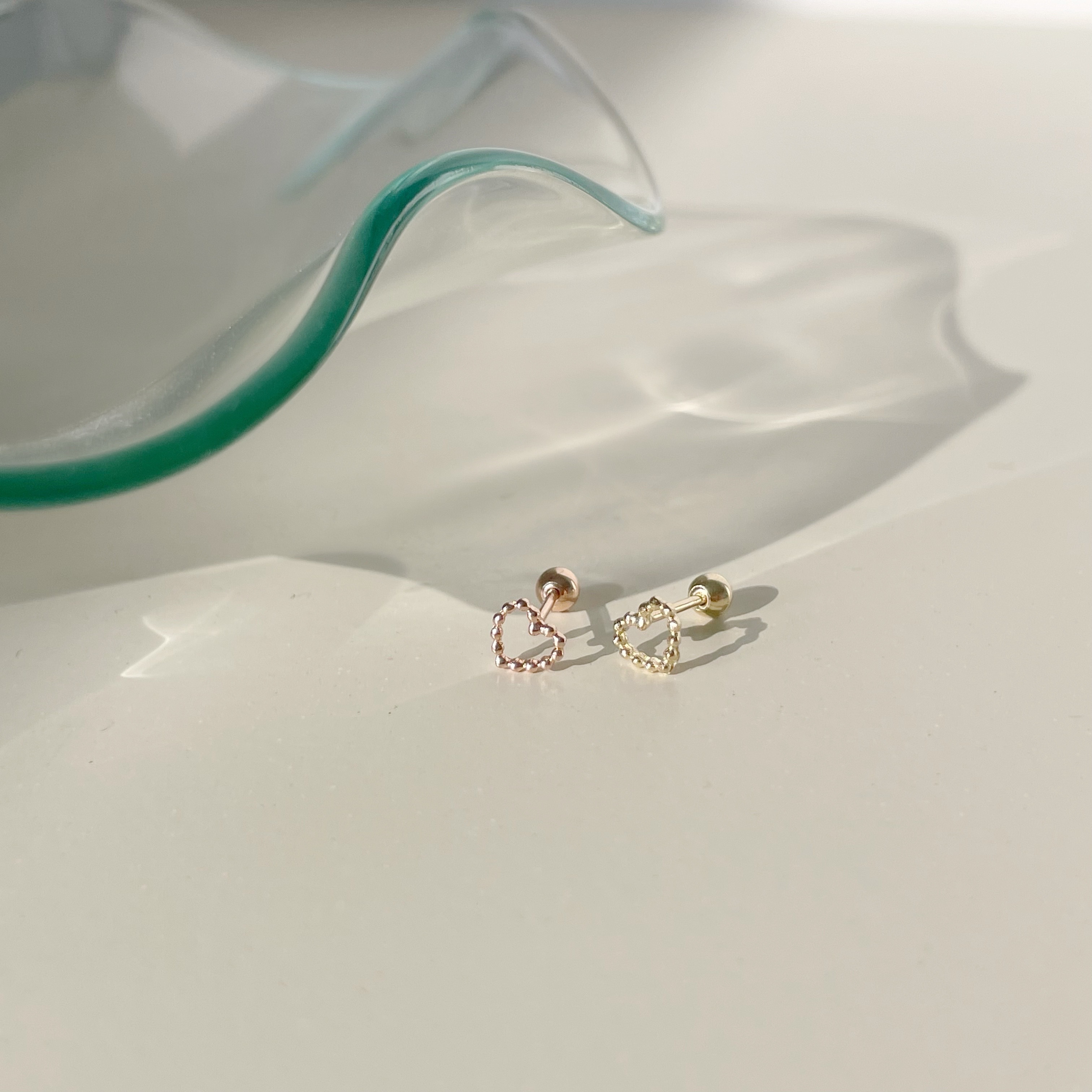 14k簍空點點愛心轉珠耳環