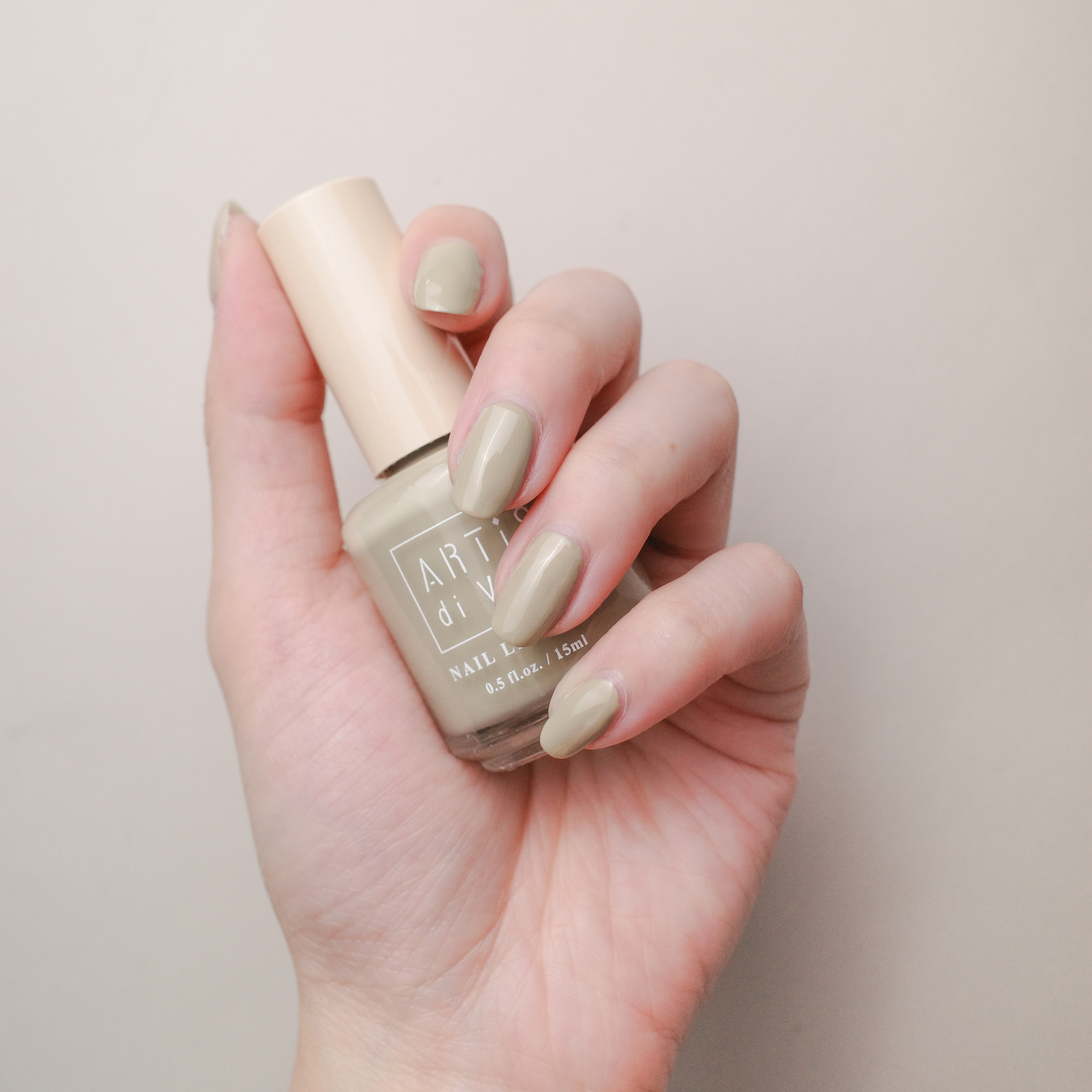 ARTiS di Voce 彩色指甲油 64 初露森林