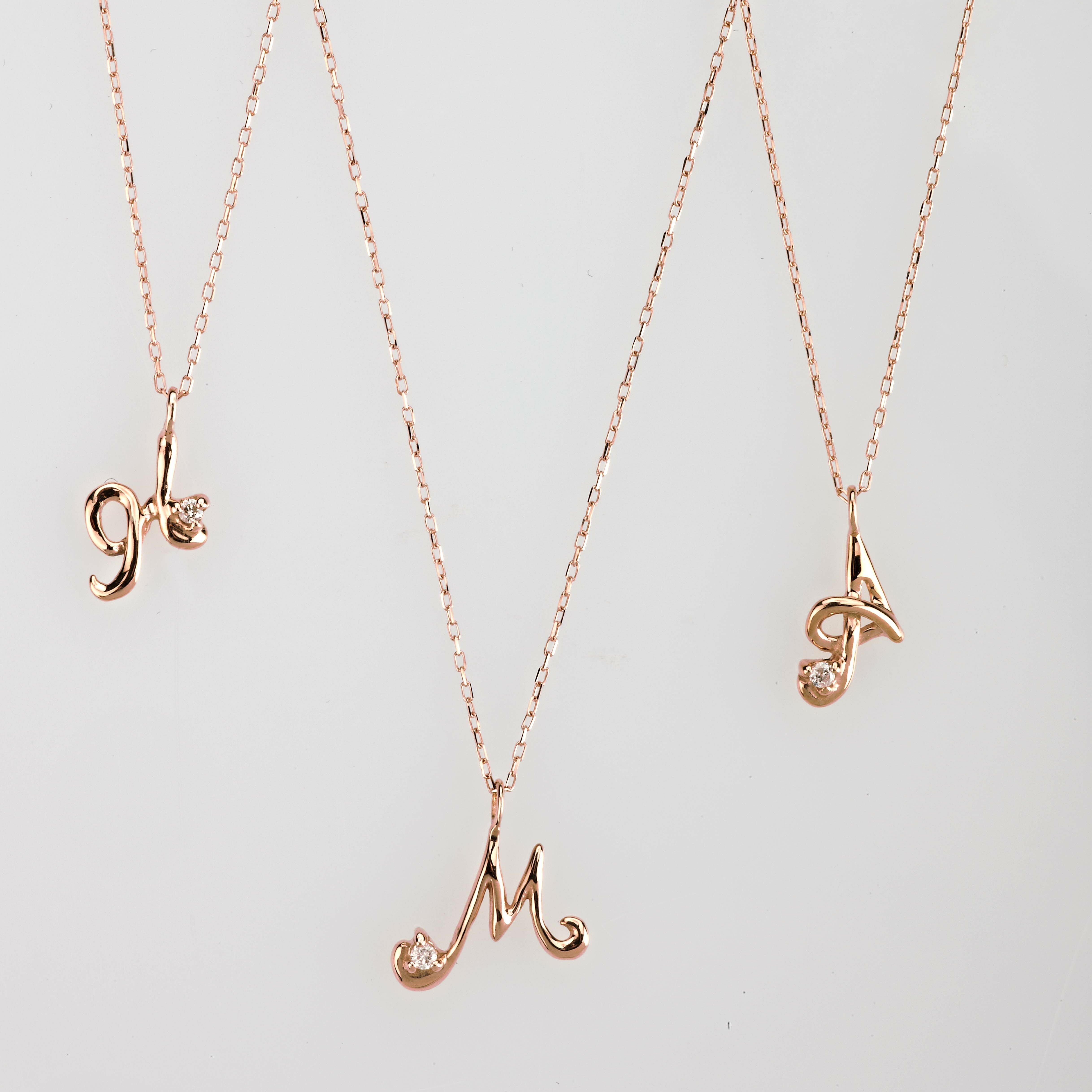 【me.luxe】K10玫金1分鑽字母鍊-H