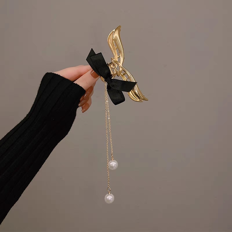 Black Bow Tassel Heart Metal Hair Claw