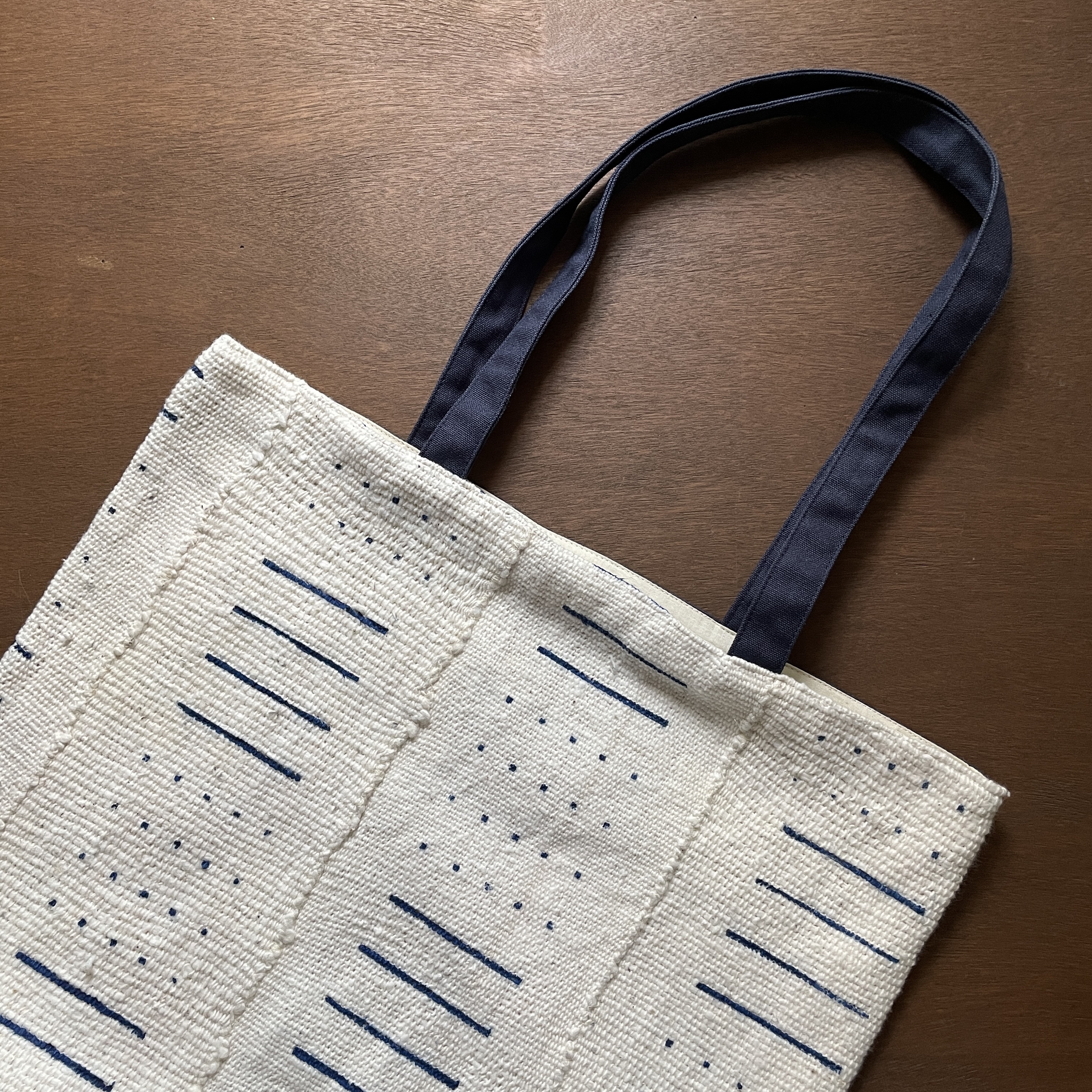 泥染提袋｜棉白-Sapida｜馬利