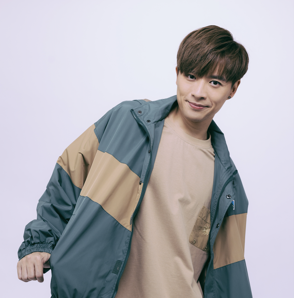 山系極黑拼色尼龍外套 (中性)