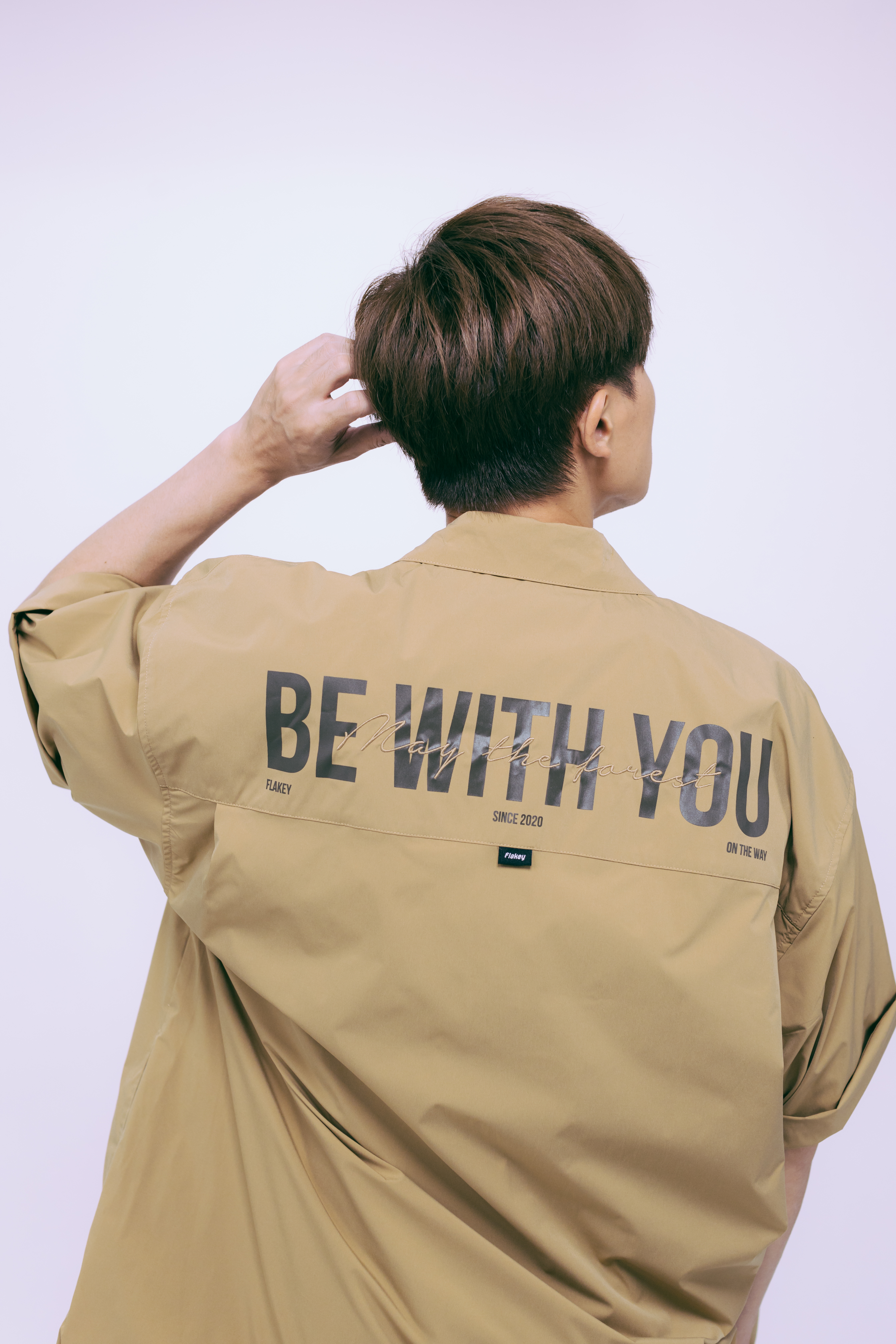 山系卡其襯衫外套 (中性)