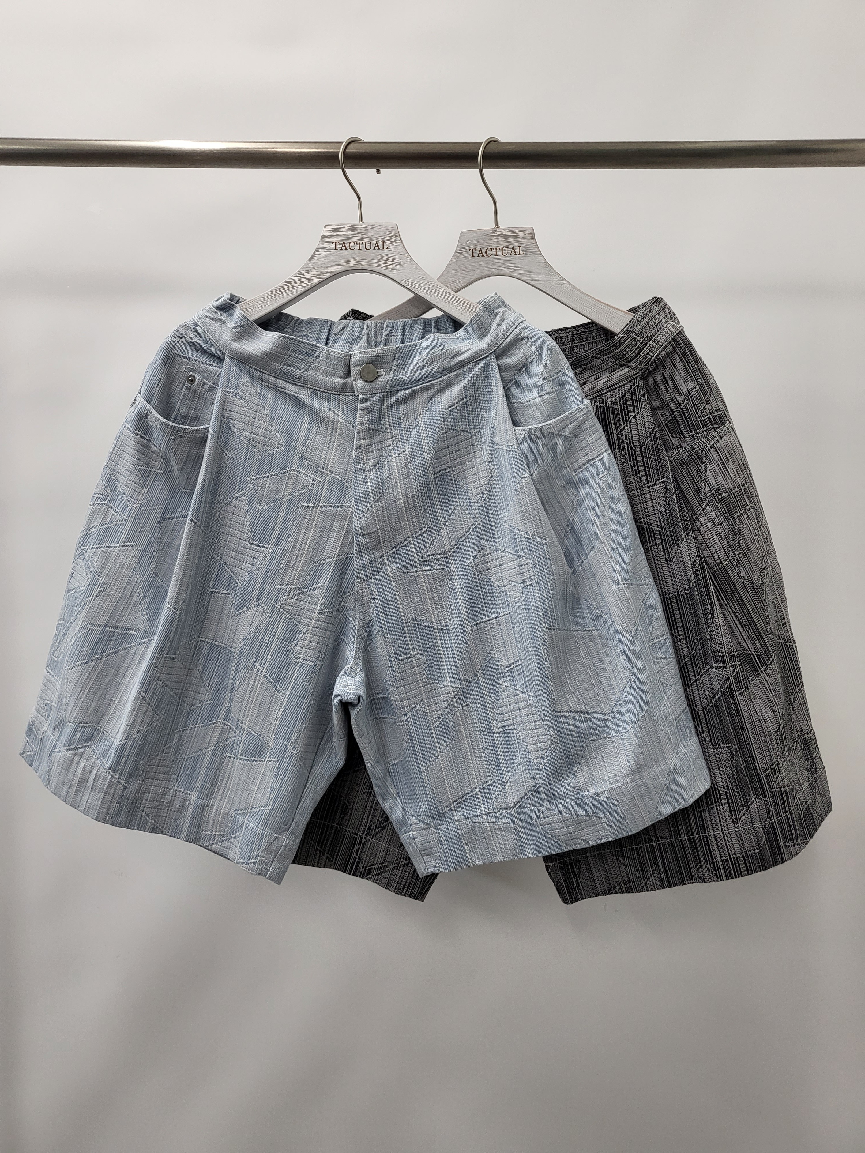 暗幾何圖案短褲 P2516