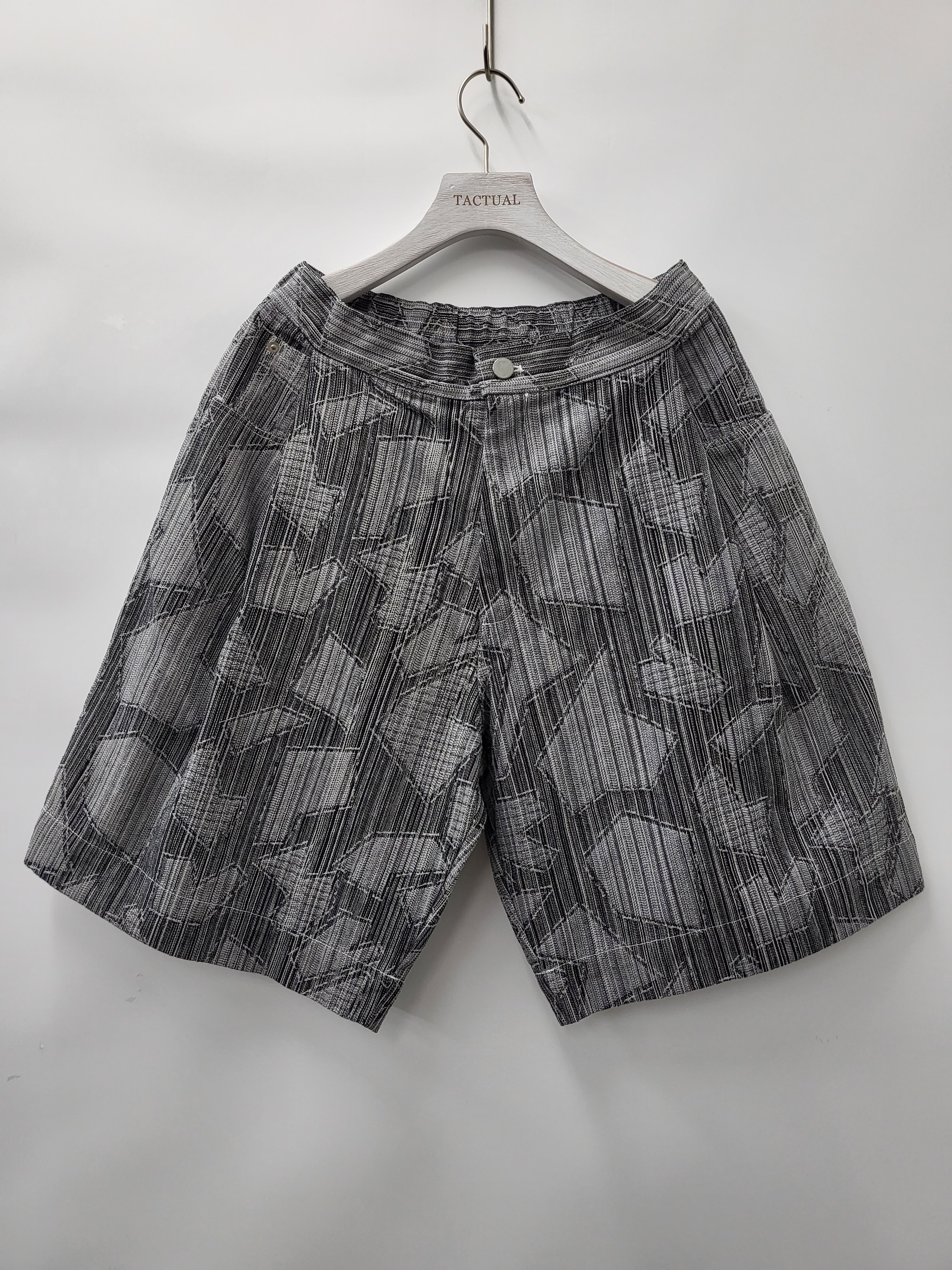 暗幾何圖案短褲 P2516