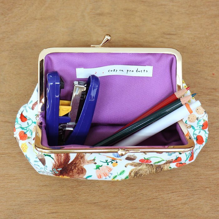 布川愛子 松鼠花園 帆布口金包 L｜日本表現社