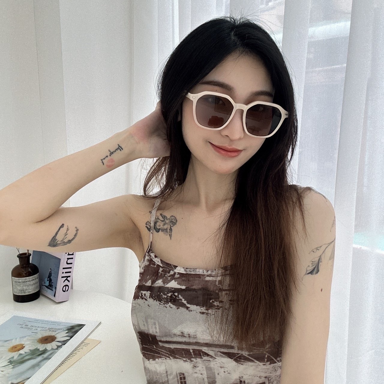 S19624韓系多角膠框墨鏡/四色