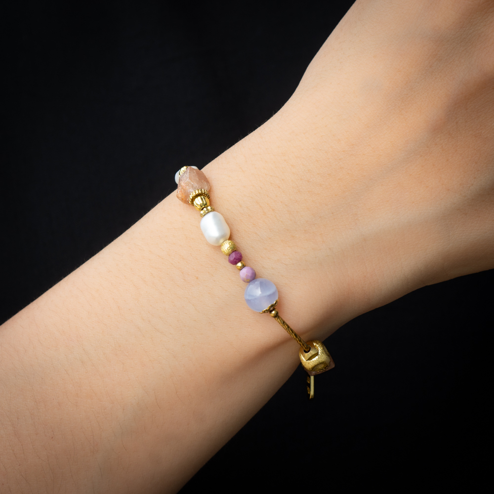 曙光裡的卡帕多奇亞 // C1359太陽石藍紋瑪瑙手鍊