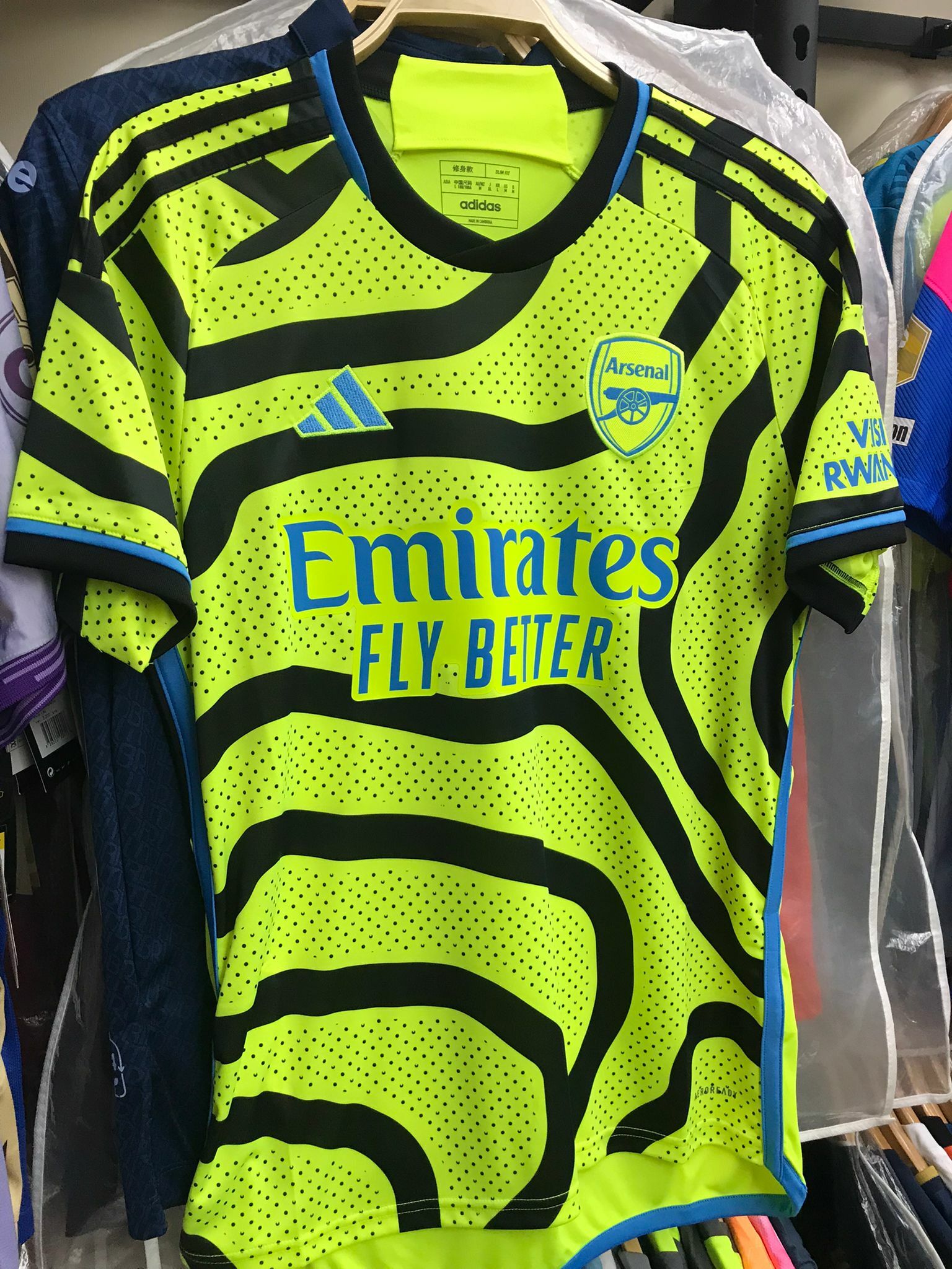 23-24阿仙奴作客球迷版球衣