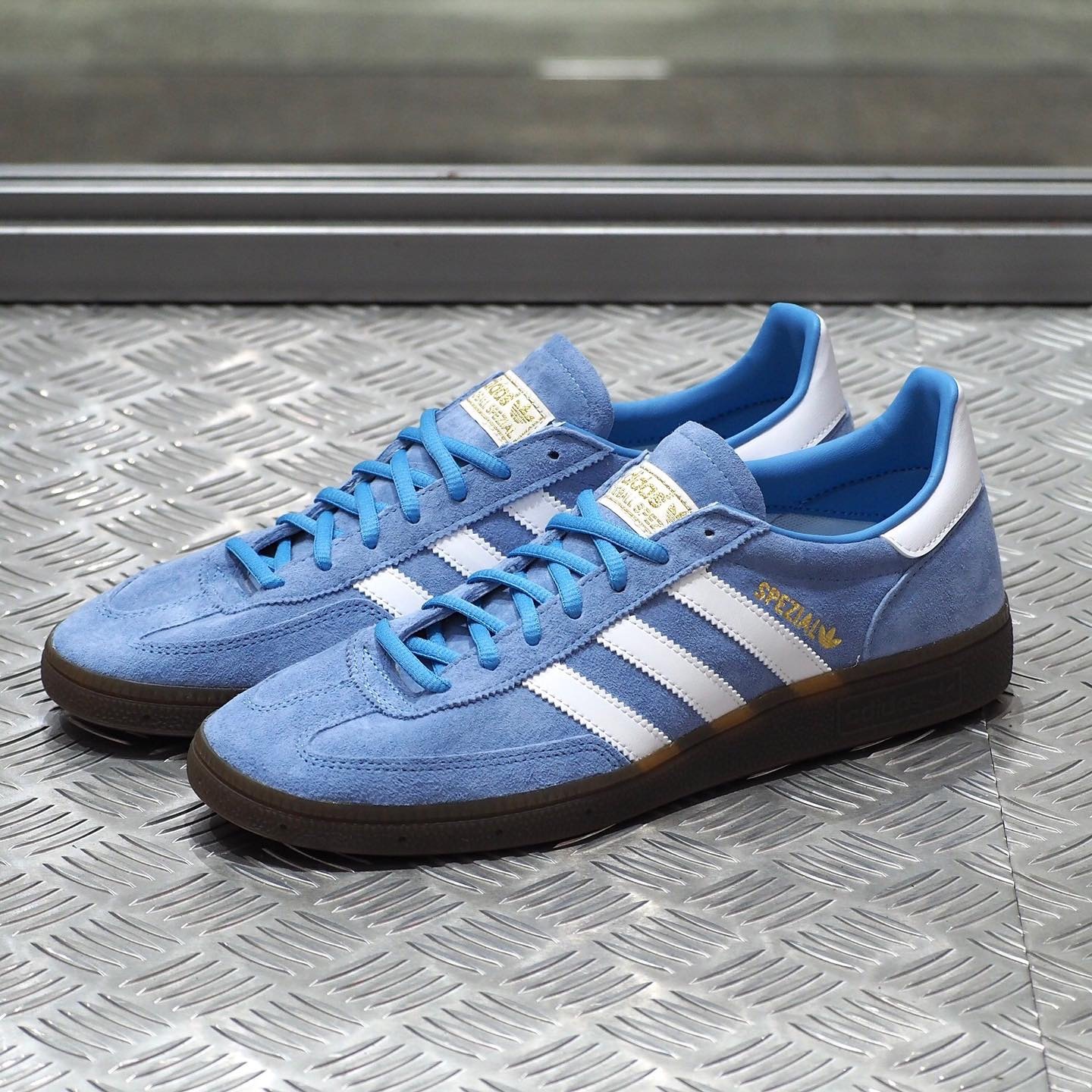 BD7632 adidas HANDBALL SPEZIAL 麂皮淺藍膠底復古藍白線