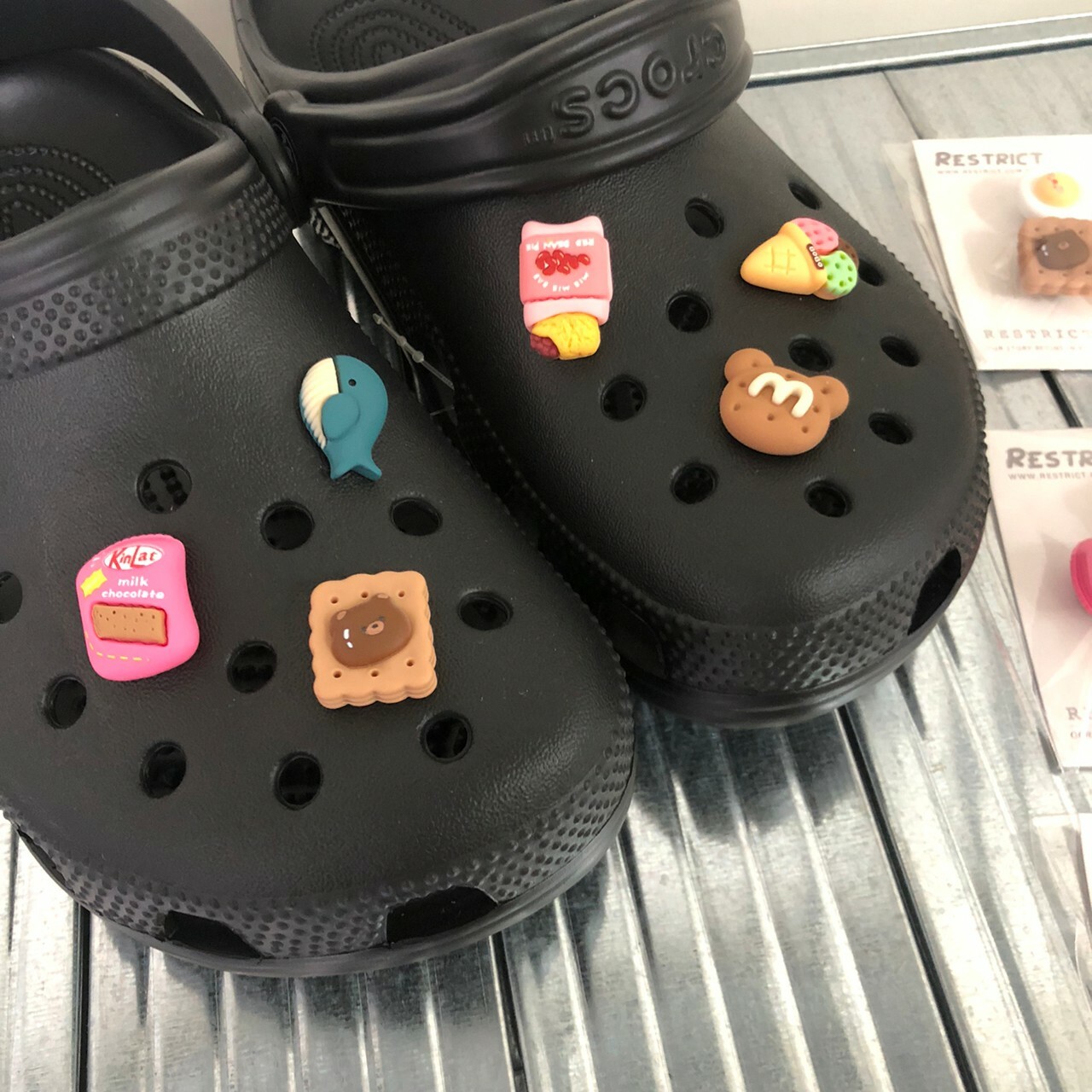 RESTRICT 獨家引進 稀有鞋扣 洞洞鞋鞋扣 洞洞鞋配飾 Crocs 專用