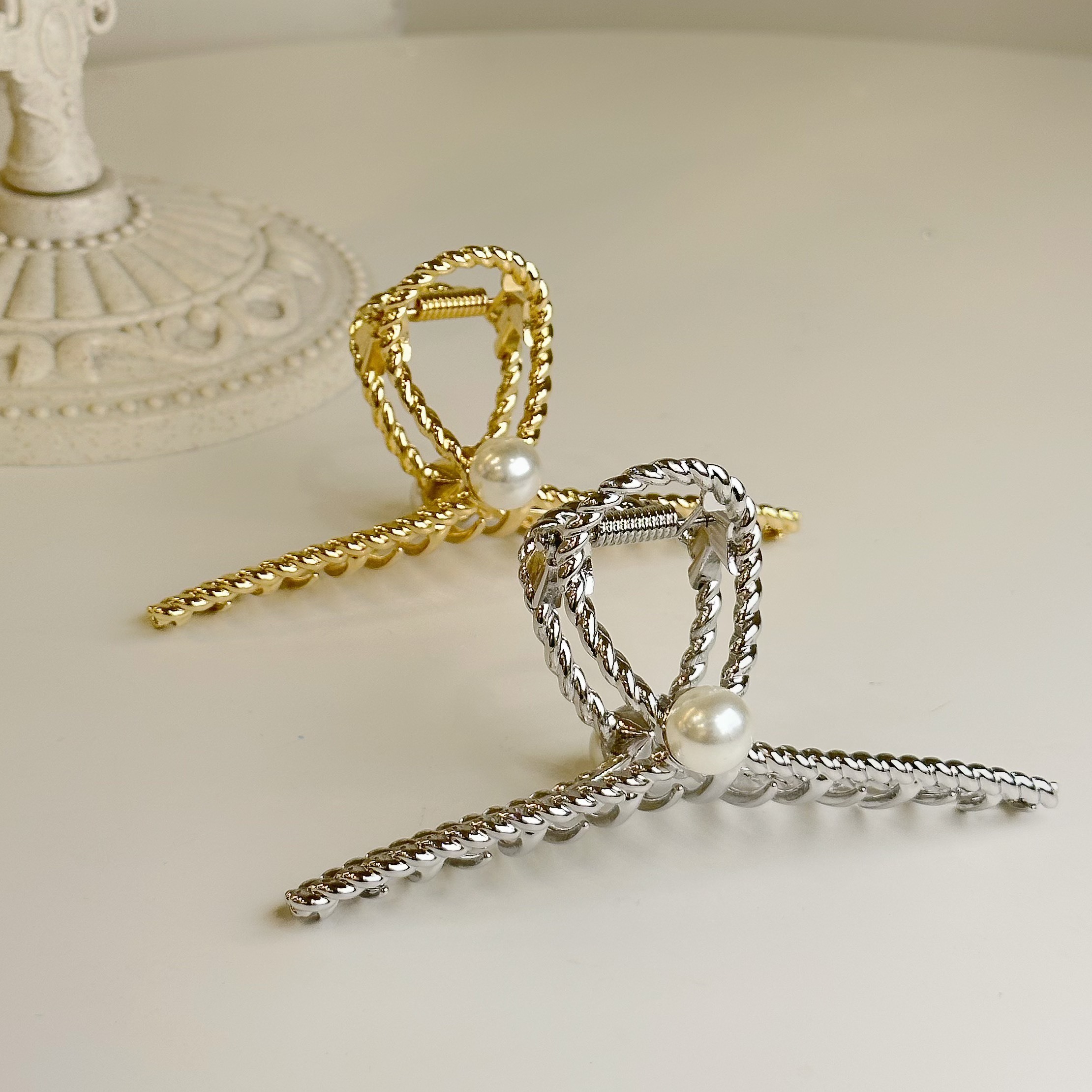 005麻花珍珠鯊魚夾