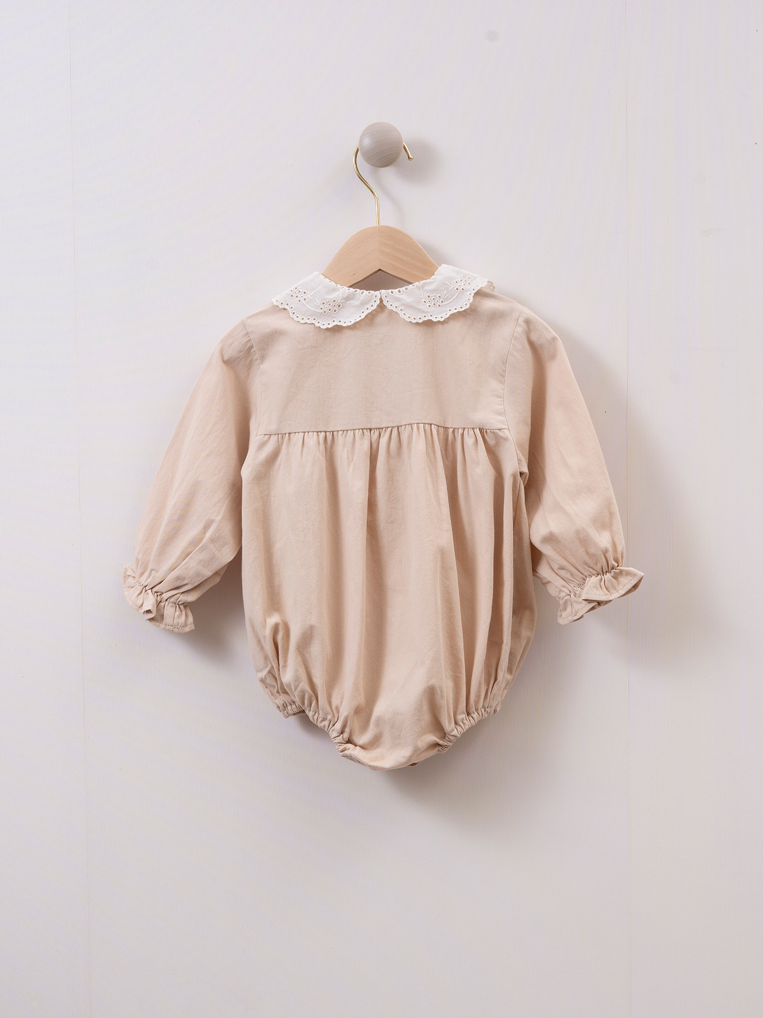 mila's 通花領長袖連身衣