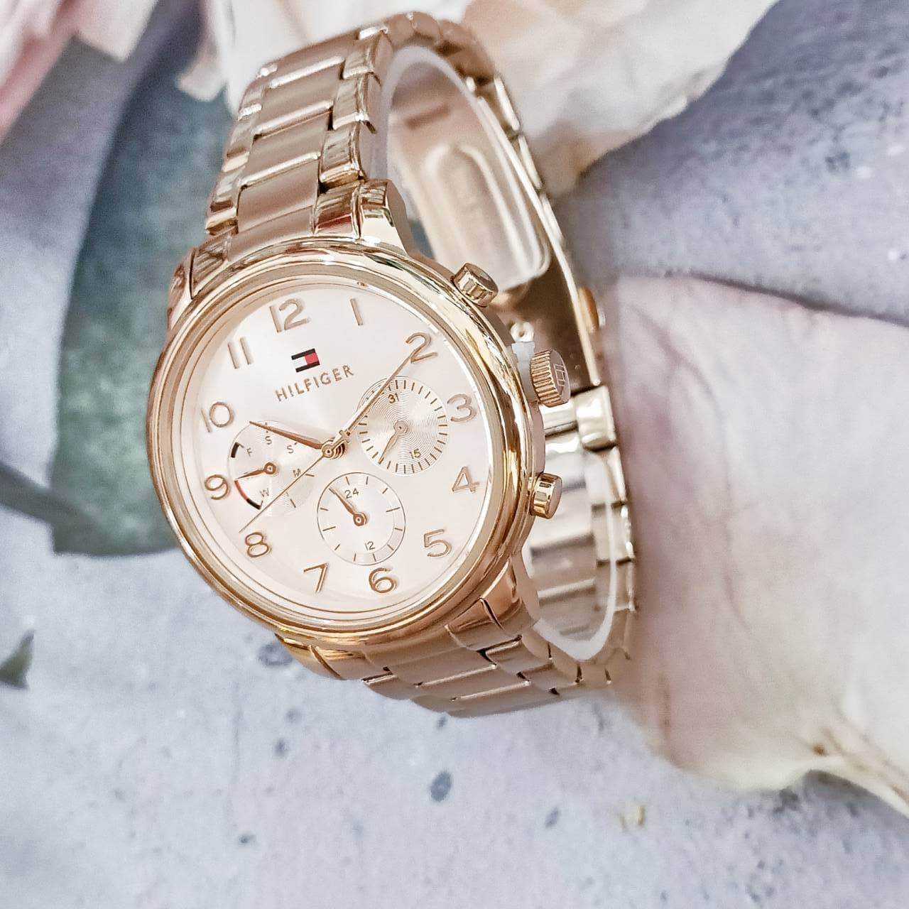 【Tommy Hilfiger】玫瑰金三眼設計簡約迷人腕錶 1782526 38mm 現代鐘錶