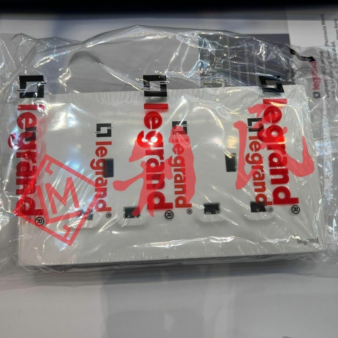 Legrand 羅格朗 MALLIA SENSES 13A孖位插座 (陶瓷白/香檳金/深沙銀/子夜黑/深古銅)