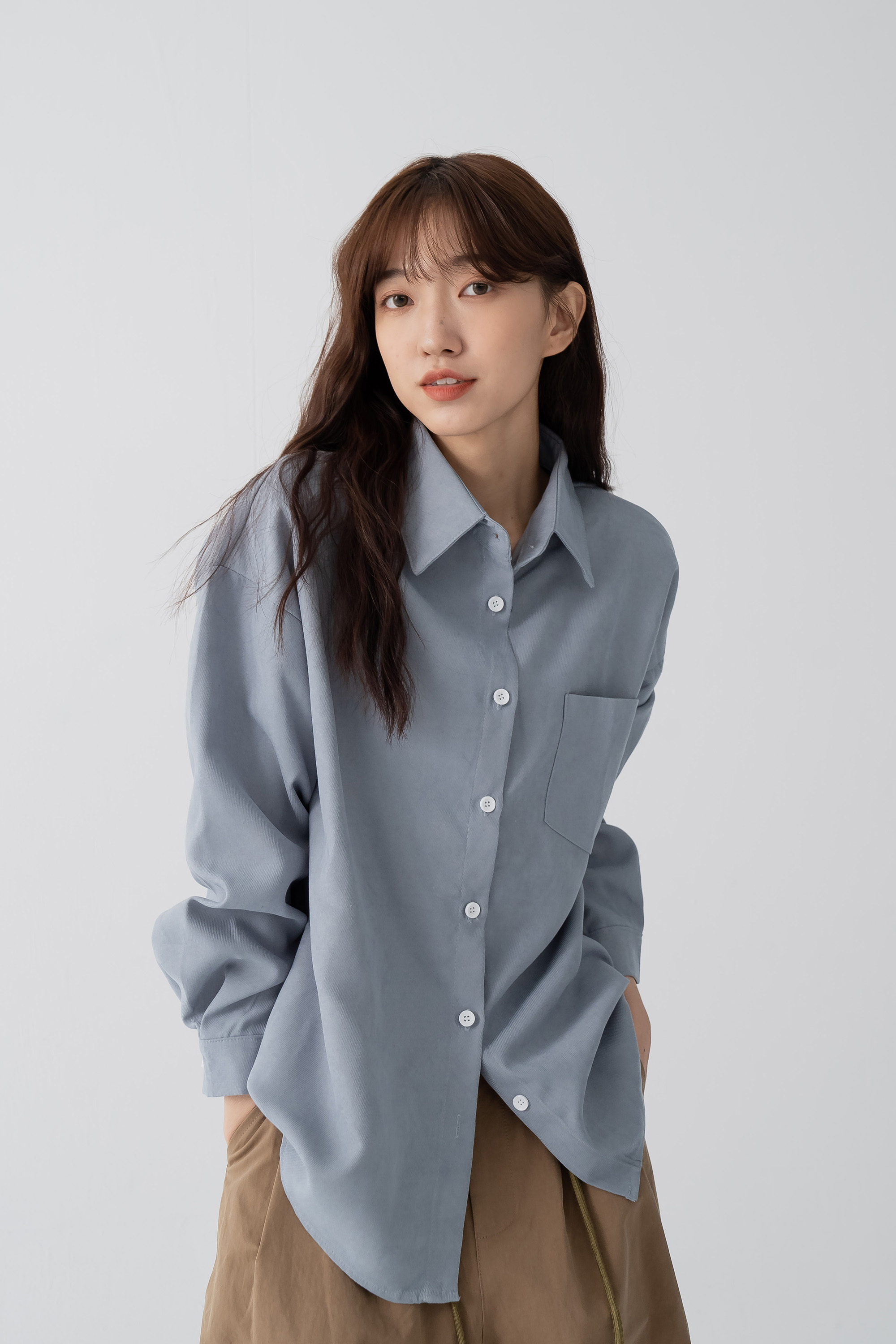 日系細紋燈芯絨長袖襯衫