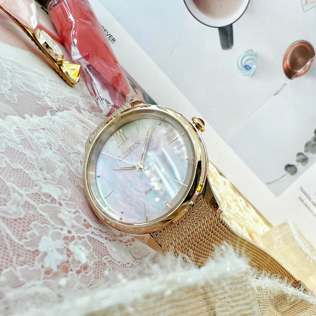 【CITIZEN】L系列廣告款光動能女錶 EM0813-86Y 32.5mm 現代鐘錶