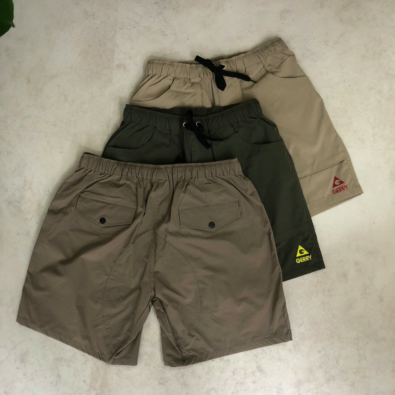 GERRY 防潑水大口袋鬆緊綁帶短褲 077880
