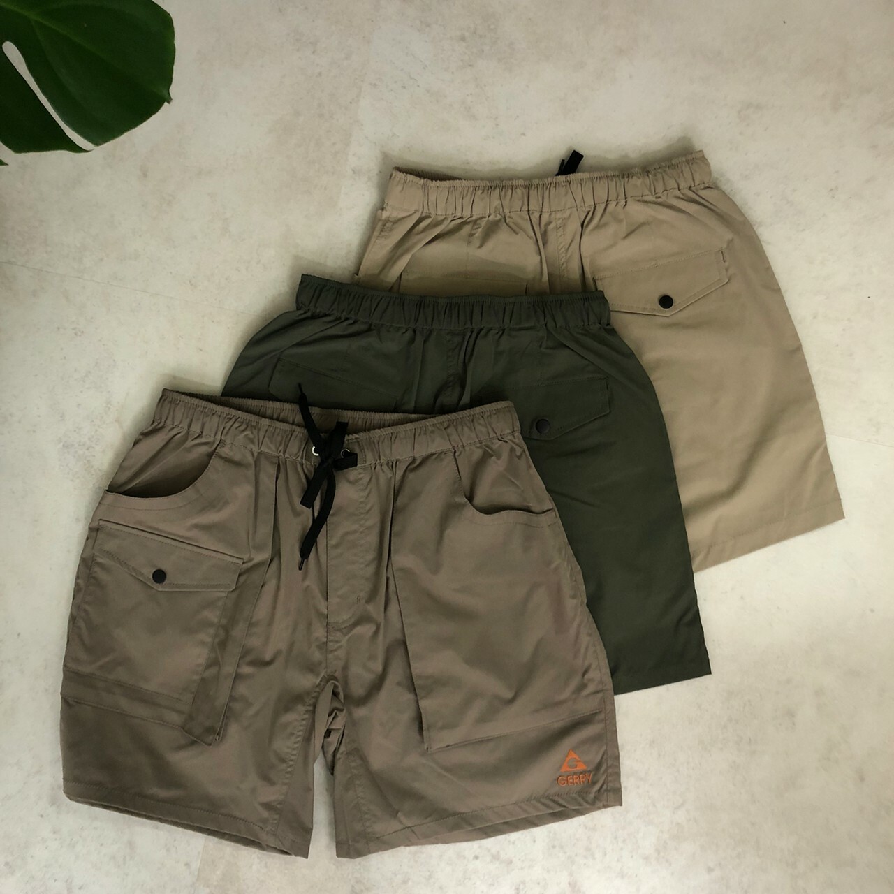 GERRY 防潑水大口袋鬆緊綁帶短褲 077880