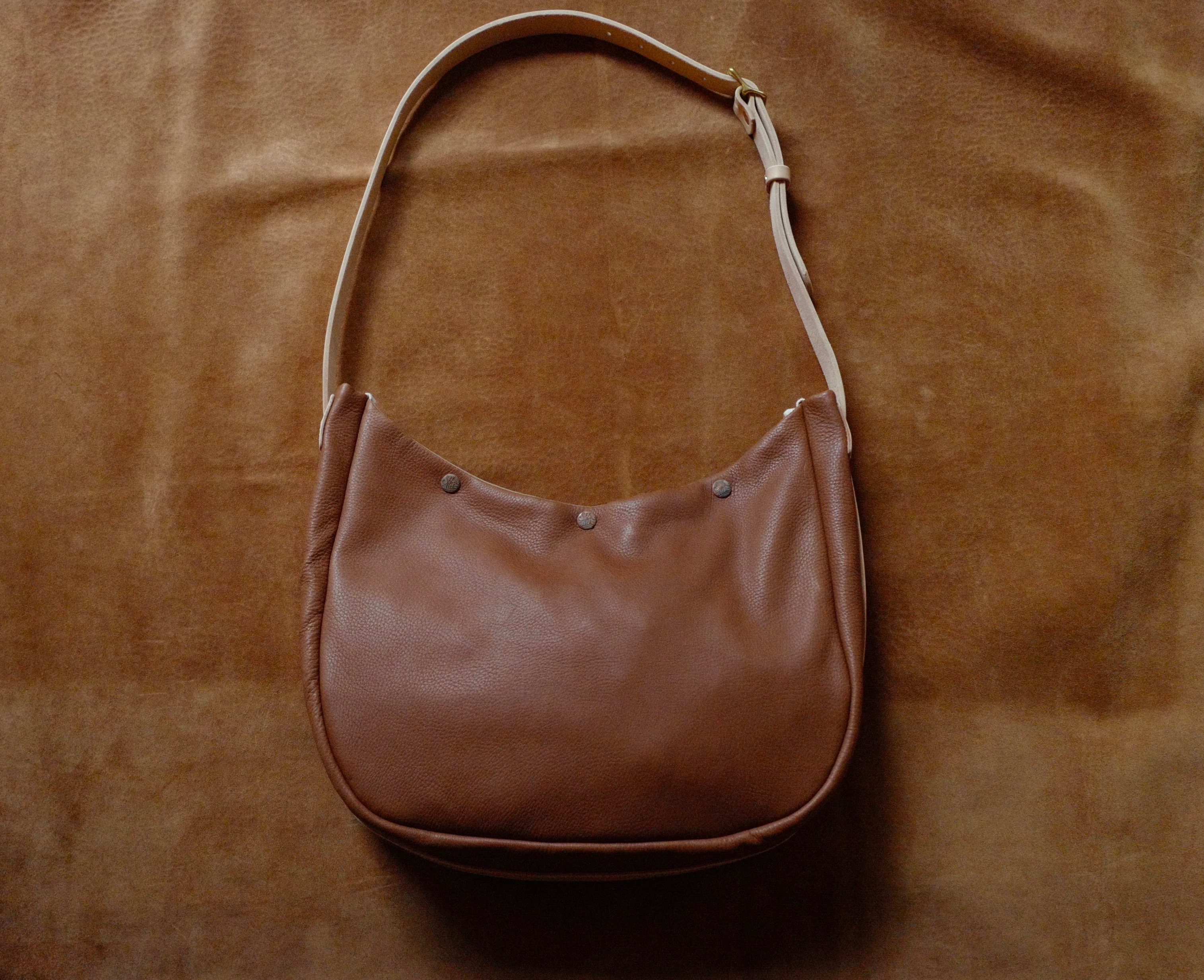 S.F.K 半月型包 ／鹿皮棕色（Deerskin/Black) 須事先詢問現貨數量或預定後製作 pre-order