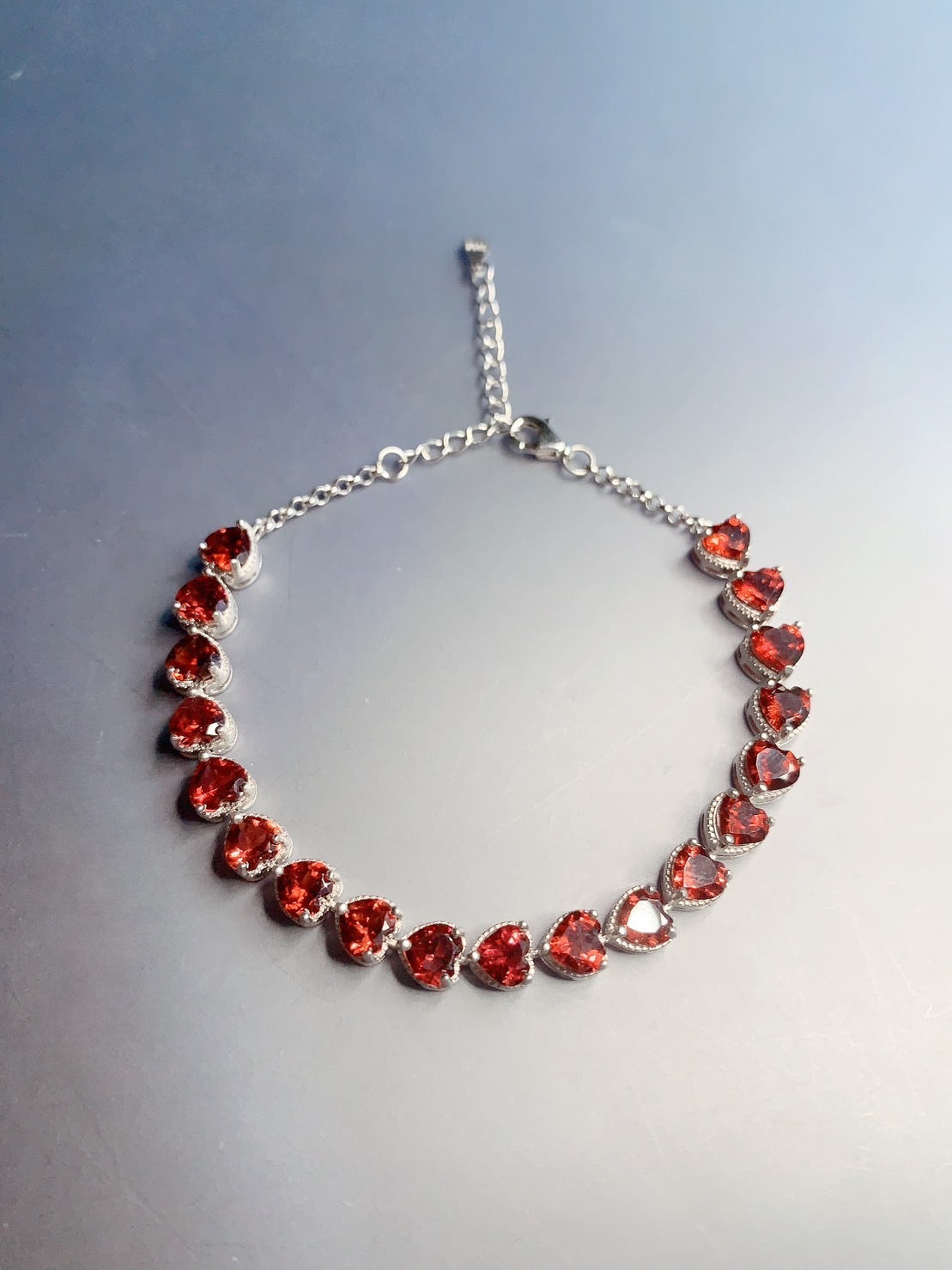 心心相繫丨紅石榴石銀手鍊