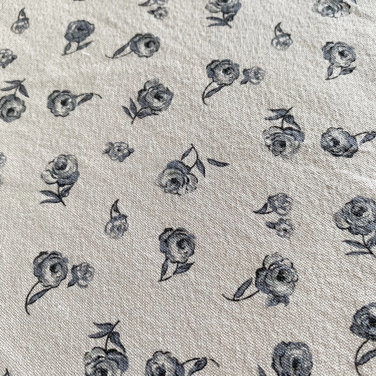 PIPPY冬日玫瑰印花布