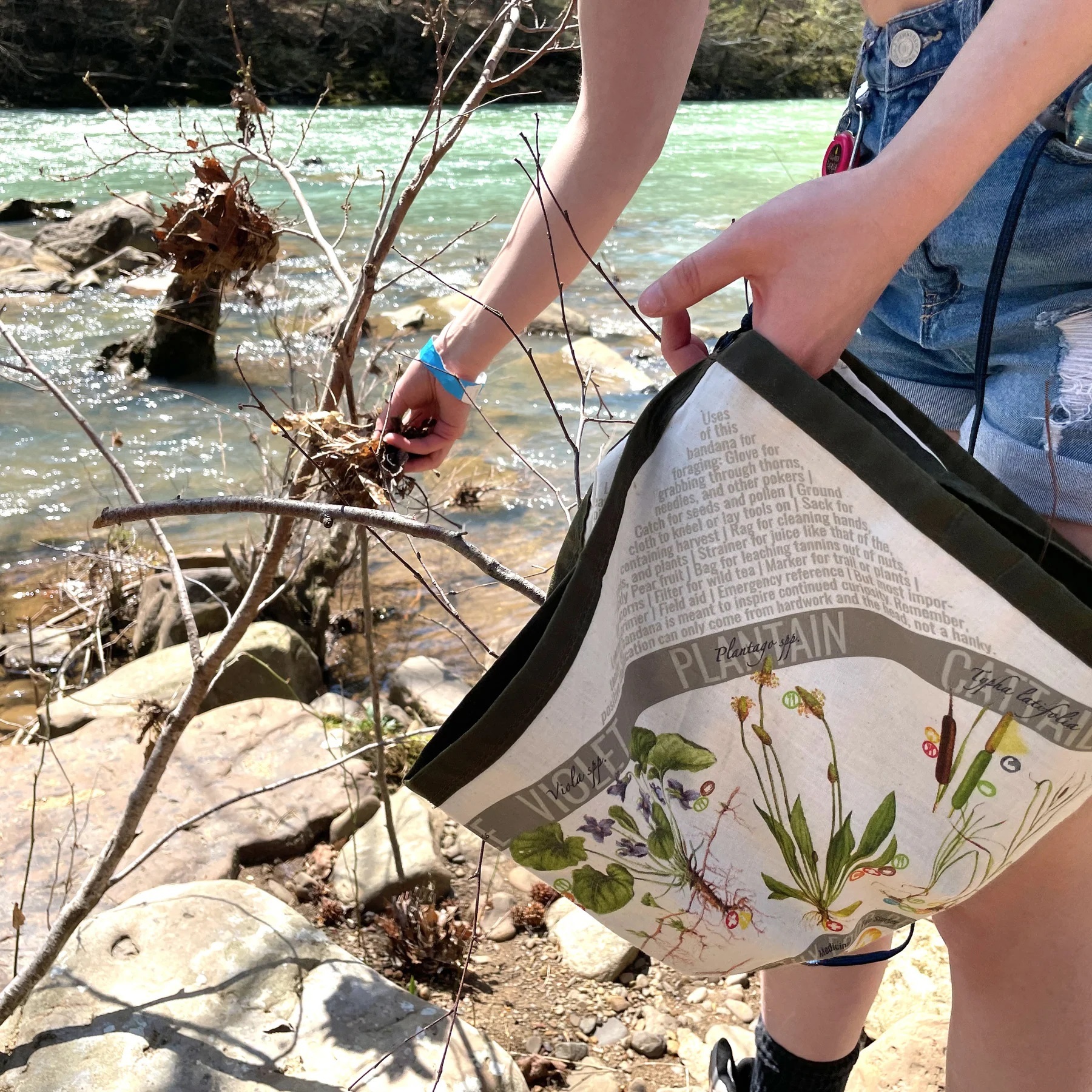 Wazoo Survival Gear FORAGING GROUND CLOTH 覓食地布