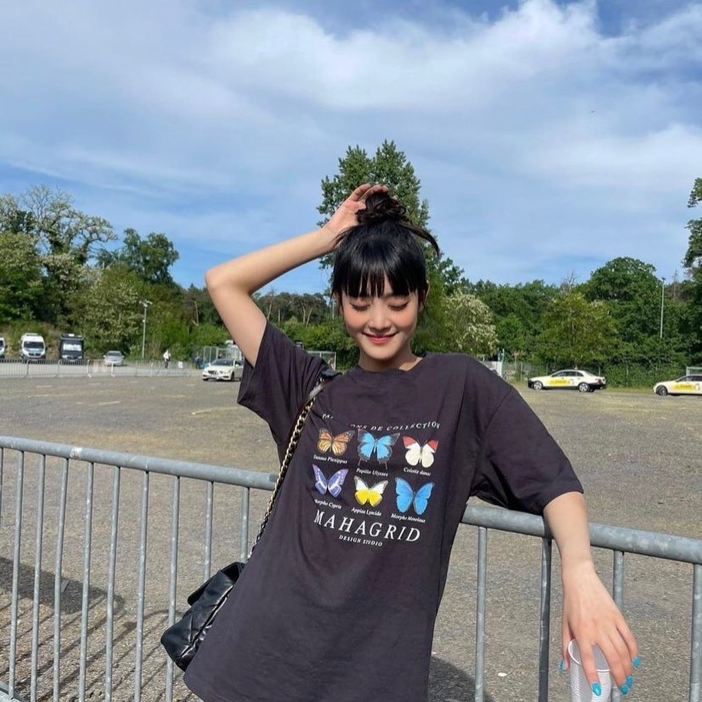 [minnie同款]MAHAGRID - BUTTERFLIES TEE CHARCOAL