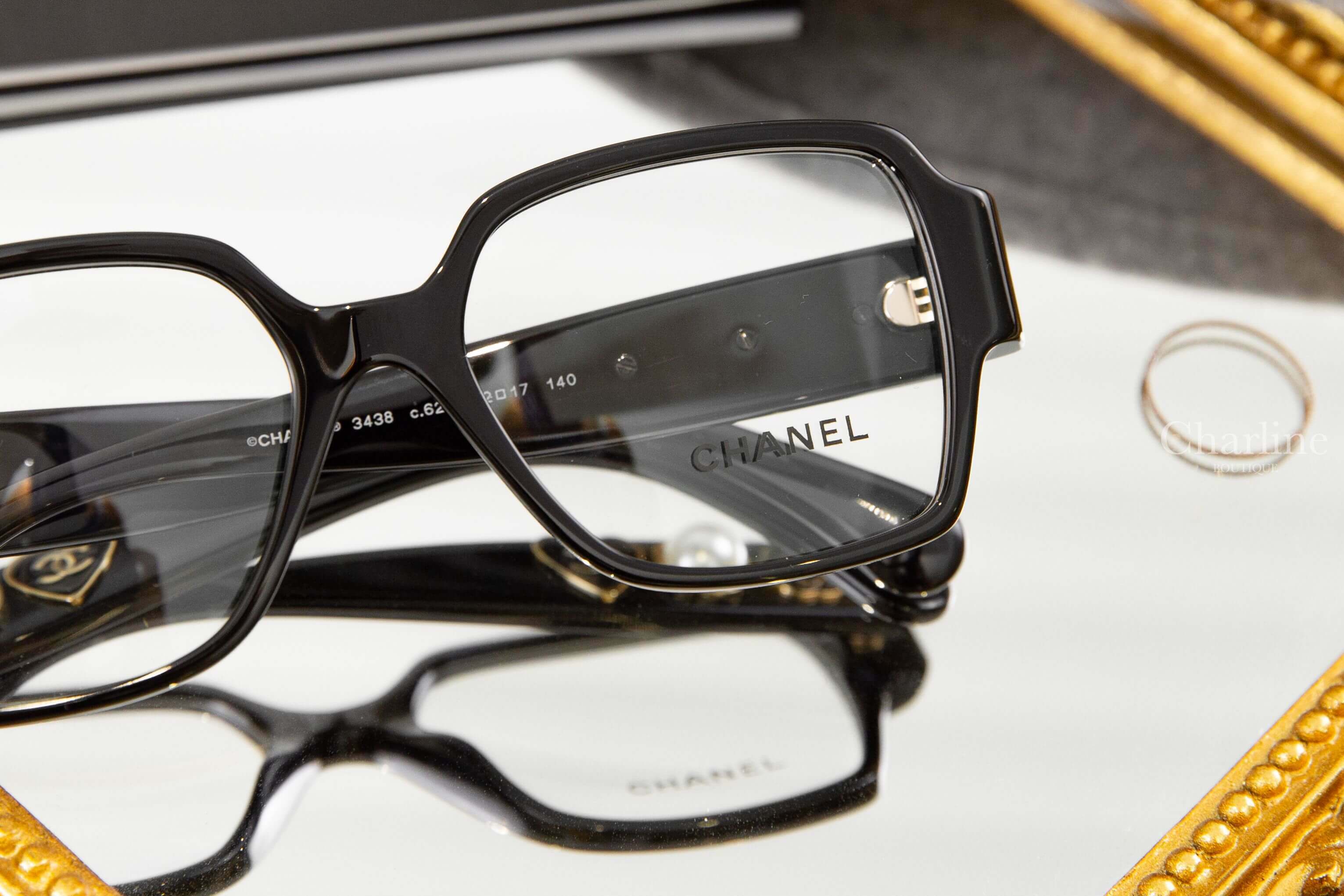 Chanel Square Eyeglasses 黑色方框側邊山茶花白色珍珠愛心CC平光眼鏡