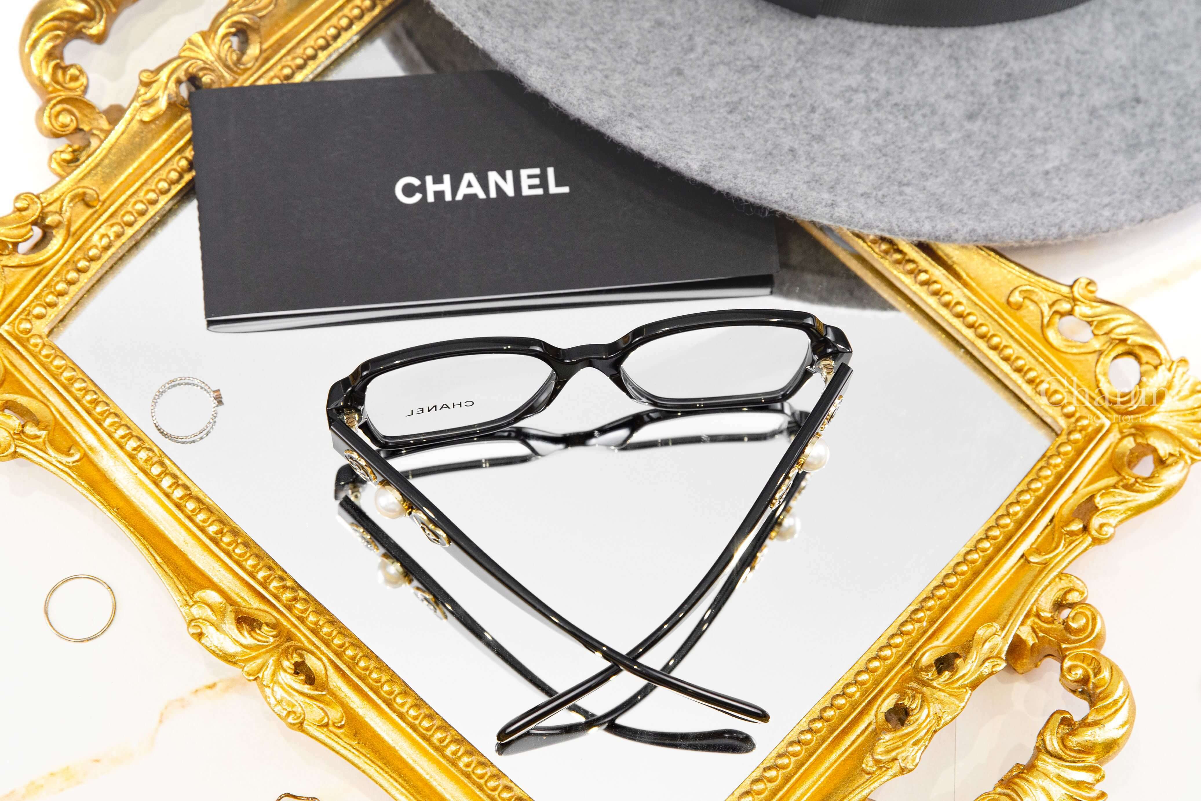 Chanel Square Eyeglasses 黑色方框側邊山茶花白色珍珠愛心CC平光眼鏡-Charline Boutique 精品代購