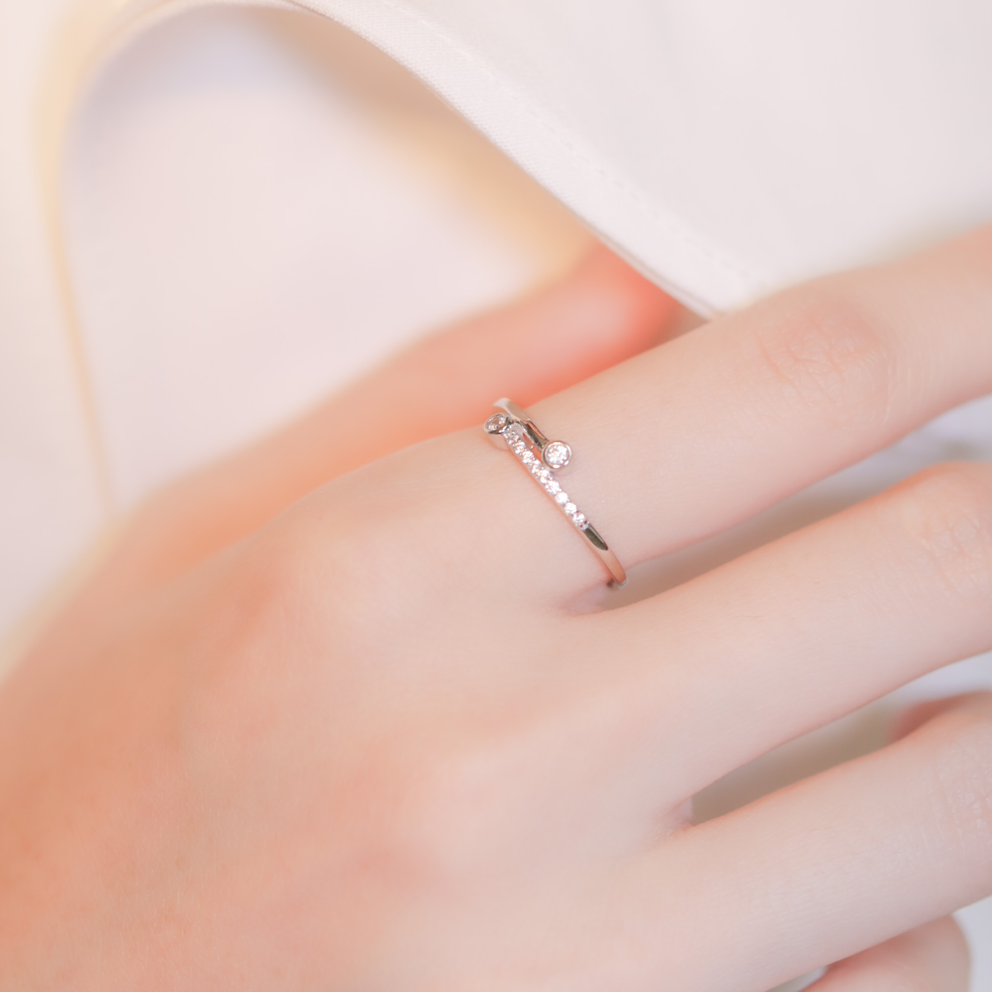 | 925 Silver・ White Gold | Walking To U Ring | RI0507 |