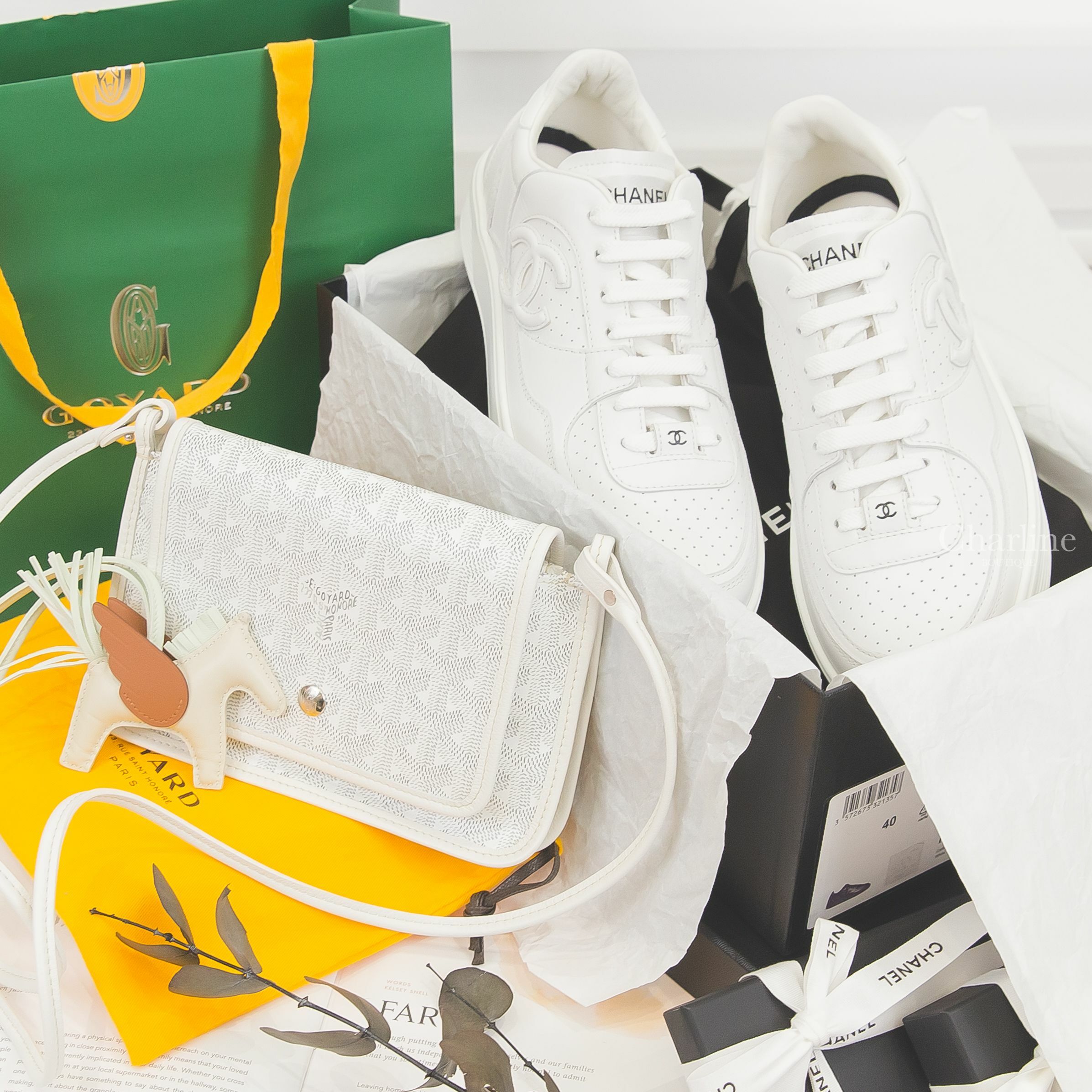 Hermès Rodeo PM Pegase 奶昔白/氣泡綠/焦糖色飛馬吊飾,Chanel Trainers 全白色側邊CC黑字牛皮運動鞋,Goyard Plumet 白色小牛皮肩背包-Charline Boutique 精品代購