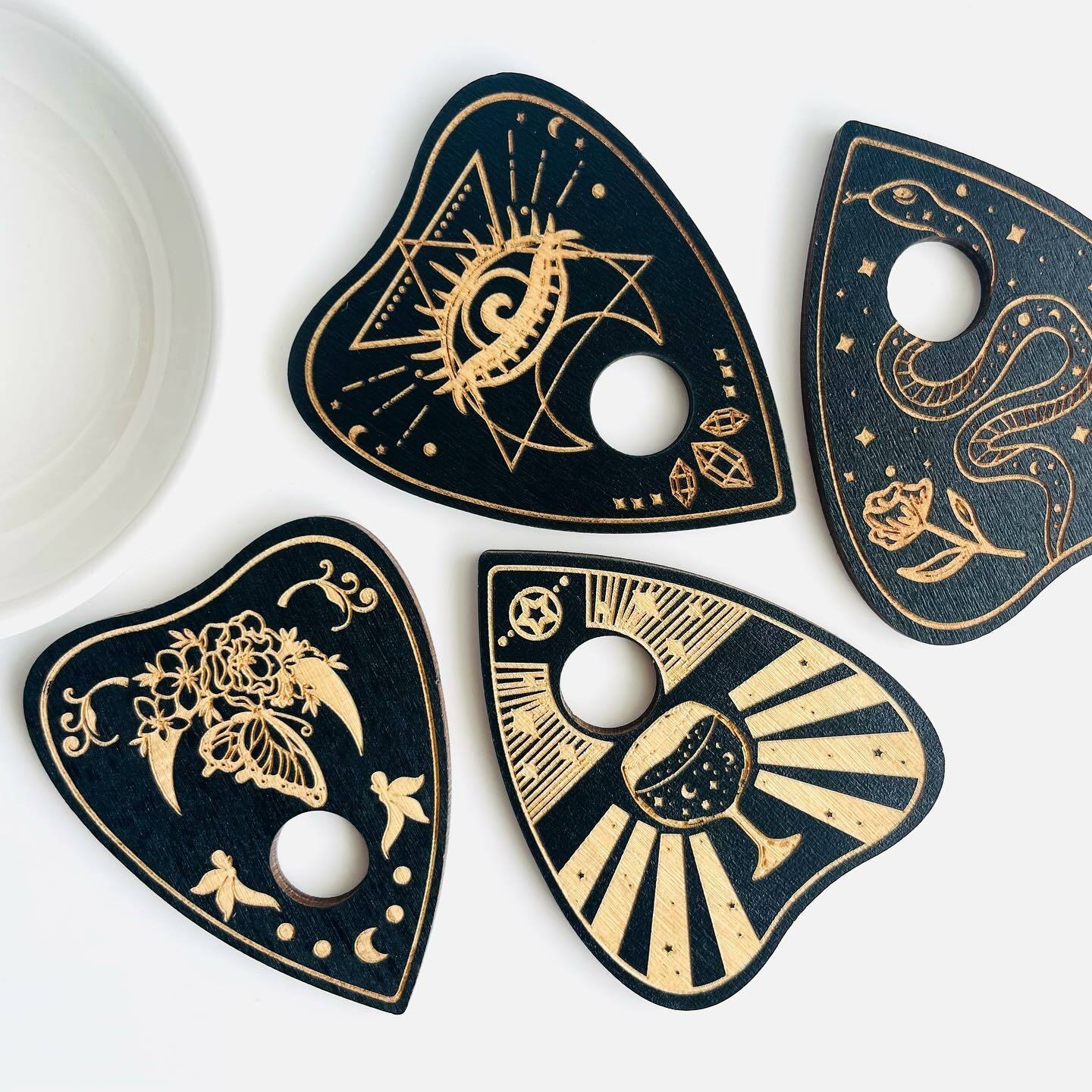 [原石] 水晶球 圖騰木架