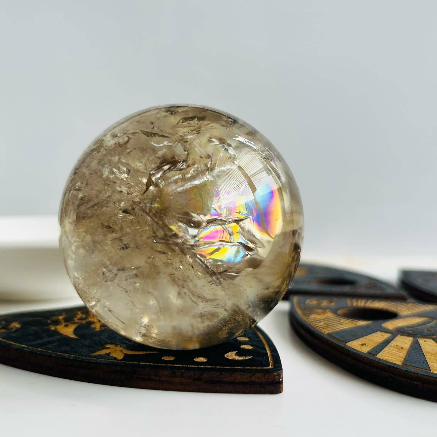 [原石] 水晶球 圖騰木架