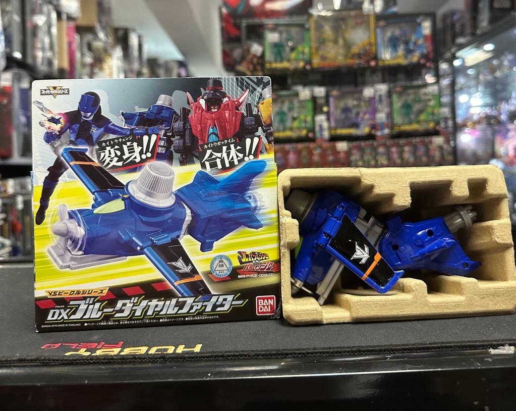 戰隊系列-魯邦巡邏 快盜戰隊魯邦連者VS警察戰隊巡邏連者 VS載具系列 DX 藍轉盤戰機