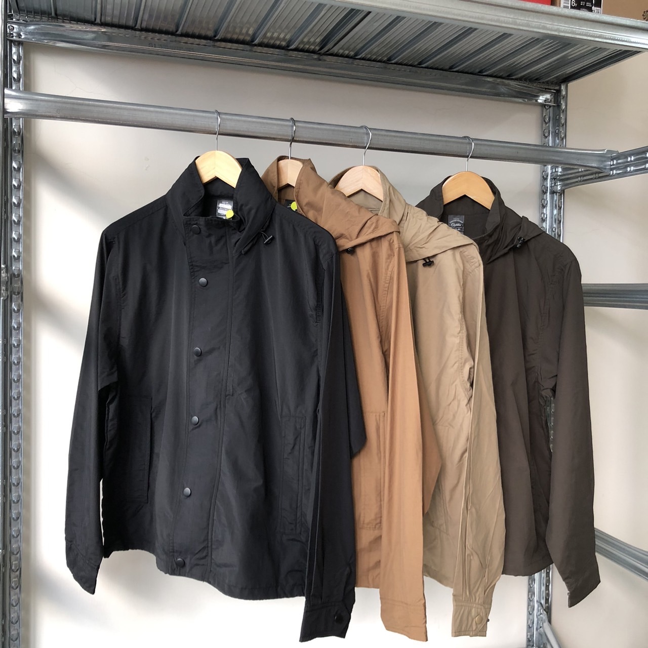 United Athle 機能立領風衣外套 帽子可收納 37325-01