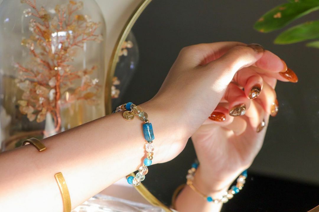 ☽◌*喬治馬蒂亞／藍磷灰．黃水晶．螢石．白水晶