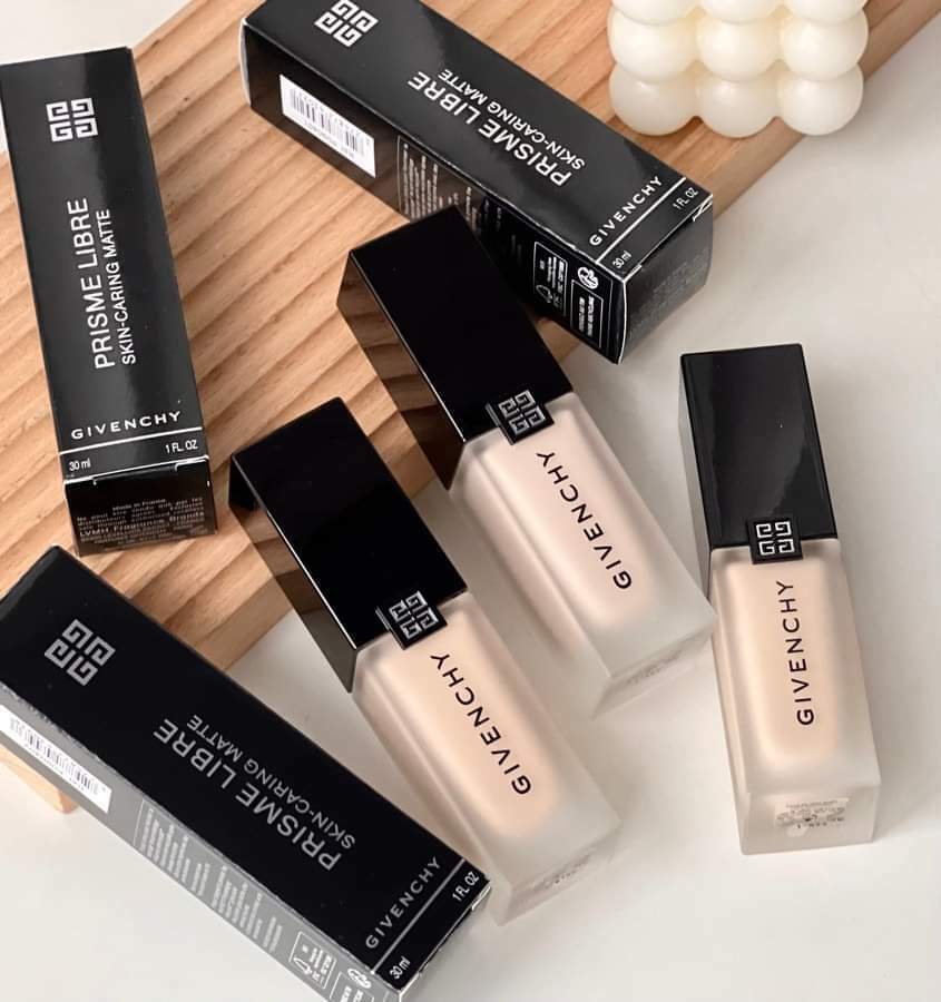 💫Givenchy柔霧粉底液30ml