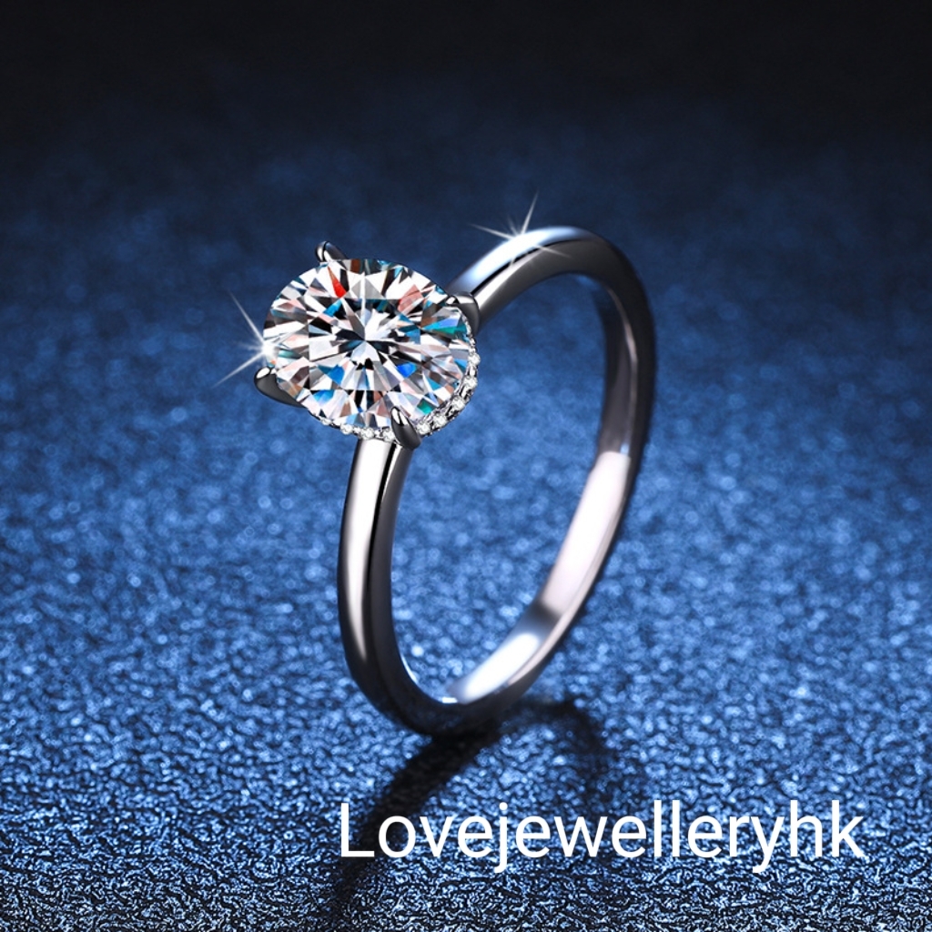 鴿子蛋形四爪莫桑鑽戒指    R1C035