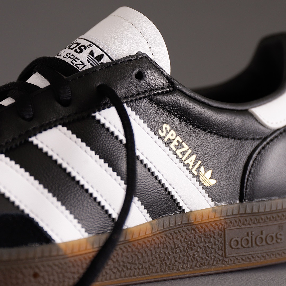 adidas HANDBALL SPEZIAL 皮革膠底黑色白色IE3403 IE3402