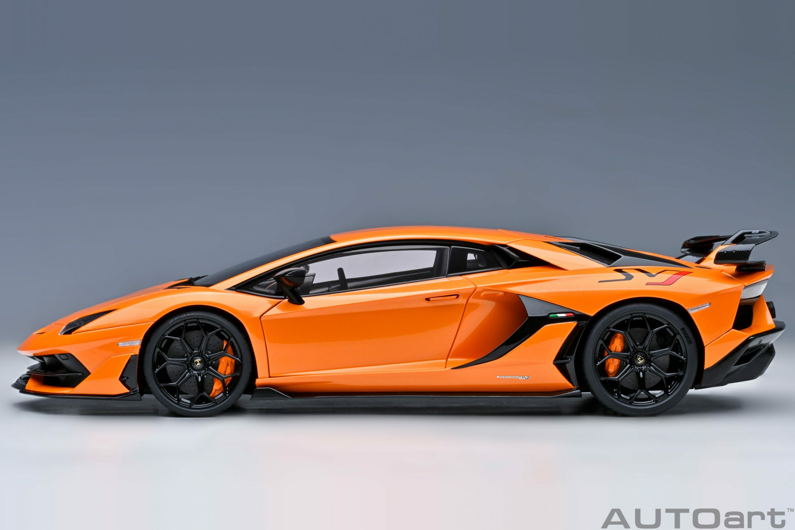 1/18 AUTOART Lamborghini Aventador SVJ (Arancio Atlas) (79218)