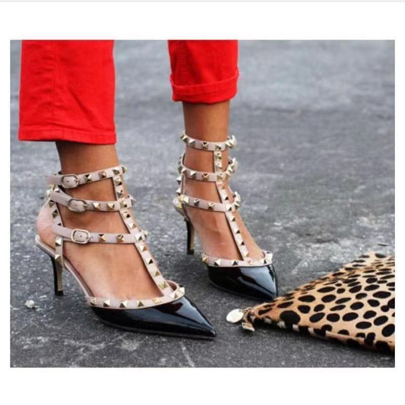 Valentino 裸色漆皮6.5cm高跟鞋 S0375   VNW    P45 -T